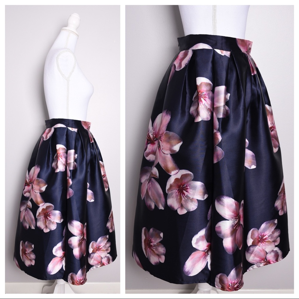 Chicwish Peach Blossom Floral Midi Full Skirt Navy - Picture 3 of 8